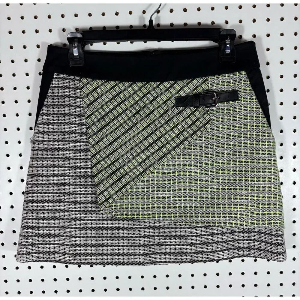 Karen Millen 2 tone skirt size 6